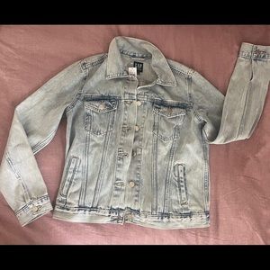 Light indigo wash GAP denim jacket
